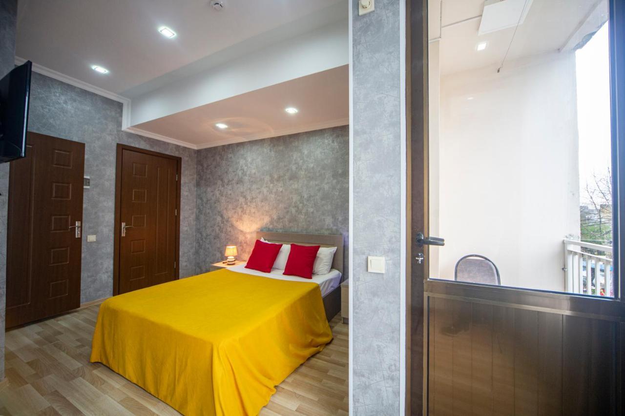 Tskaltubo Hotel Terrace Екстериор снимка